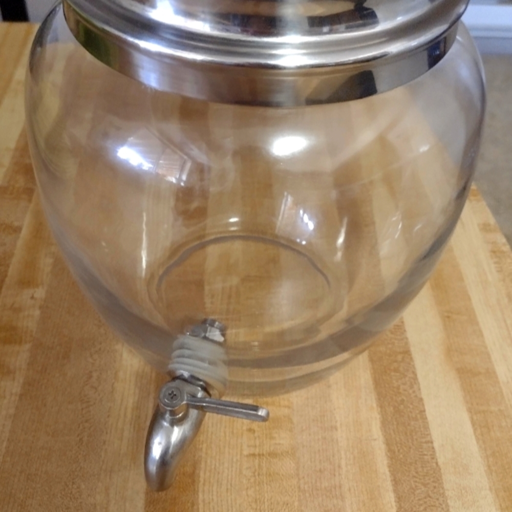 Drink dispenser